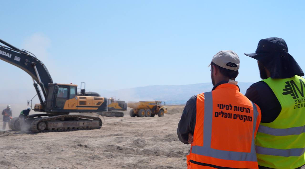 משרד הביטחון מאיץ את העבודות לפינוי המוקשים במרחב המזרחי, כחלק מהקמת המכשול הביטחוני בגבול 11.8.26 2