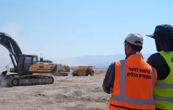 משרד הביטחון מאיץ את העבודות לפינוי המוקשים במרחב המזרחי, כחלק מהקמת המכשול הביטחוני בגבול 11.8.26 2