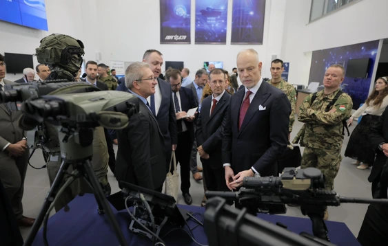 30.1.26 9 חברות ישראליות הציגו טכנולוגיות דיפנס טק מתקדמות לשר ההגנה ההונגרי