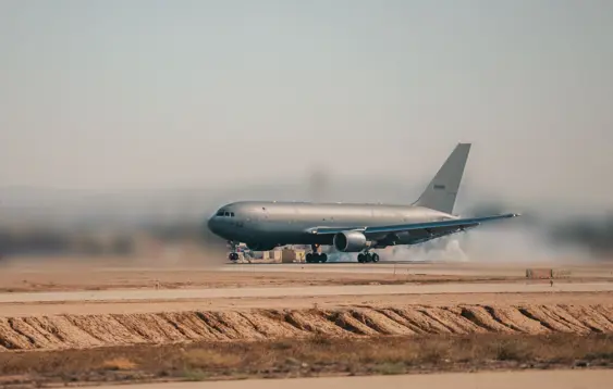 מטוס ה״גדעון״ השני נקלט בחיל האוויר בטייסת התדלוק החדשה 21.8.26